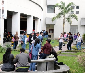 MOMENTOS-U.-DE-CALDAS-6-FEB-2013-MEDICINA-6-001