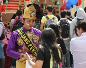 10371421_690345774360624_4979898203317397338_n