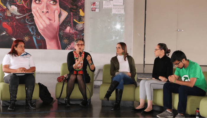 conversatorio-mujer-compressor