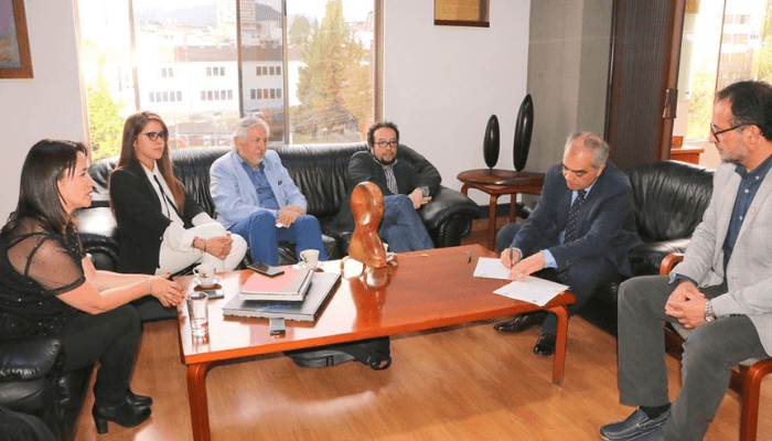 FIRMA-CONVENIO-compressor