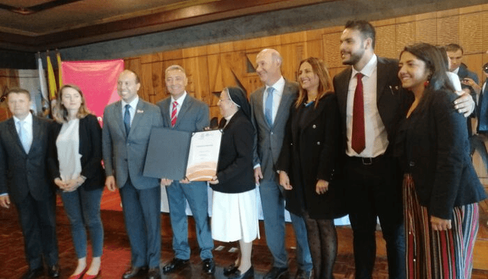 ACUERDO-UNIVERSIDADES-compressor