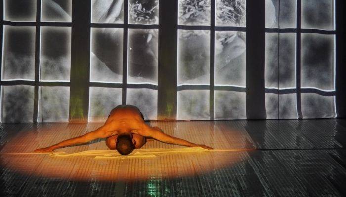 Gira de obra teatral