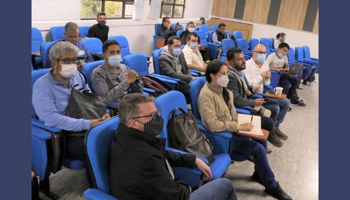 Conversatorio sobre educación virtual