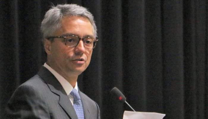 el médico Veterinario y Zootecnista Carlos Téllez se graduó en 1994 de la Universidad de Caldas.