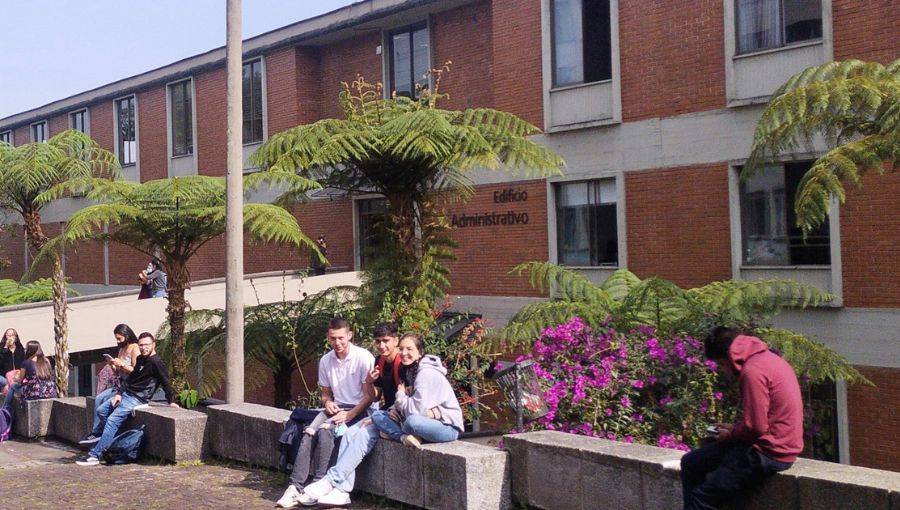estudiantes en la u caldas