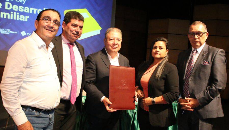 entrega de la ley de desarrollo familiar