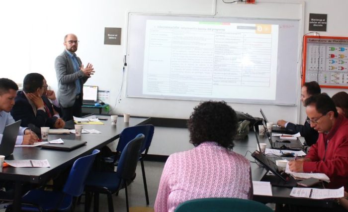 pares académicos que visitaron la u