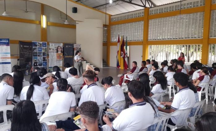 estudiantes de colegios