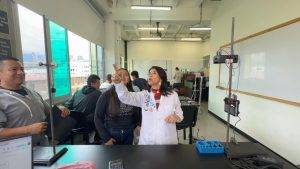 Laboratorio física en la Dorada