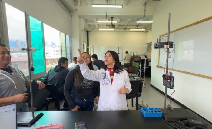 Laboratorio física en la Dorada