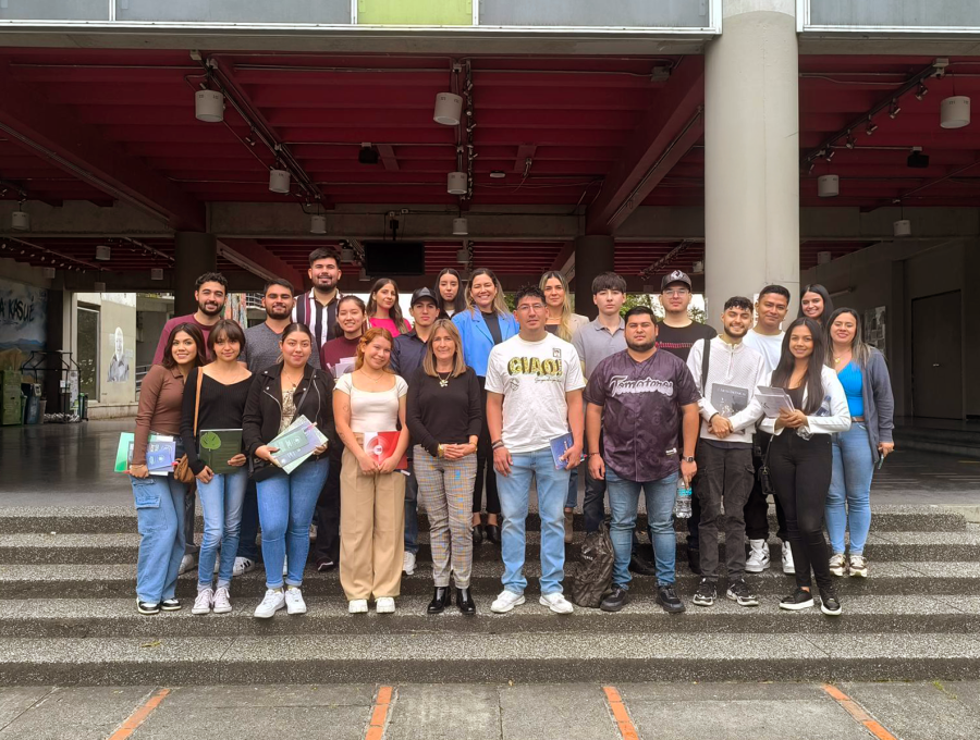 Visita Estudiantes México y Colombia Delfín