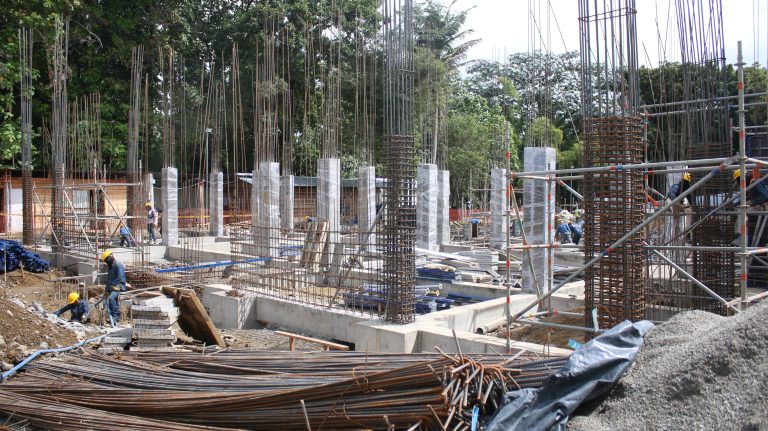 Construcción de la Facultad de Inteligencia Artificial e Ingenierías avanza en su fase estructural y consolida su proyección para 2026